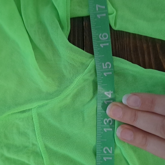 ❌SOLD❌Price firm: Sheer Neon green shirt - Picture 7 of 8